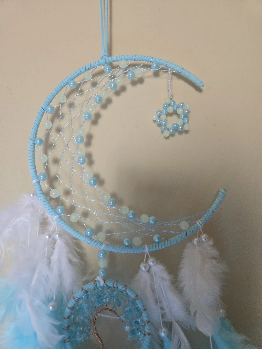 Handmade Crescent Moon Dreamcatcher with Blue Feathers – Boho Wall Decor Decor01